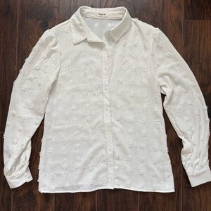 Blooming Jelly Small White Textured Polka Dot Button Down Shirt